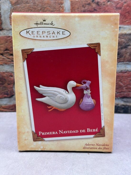 Hallmark Keepsake Ornament Primera Navidad De Bebé 2004 Stork Design - Picture 1 of 6